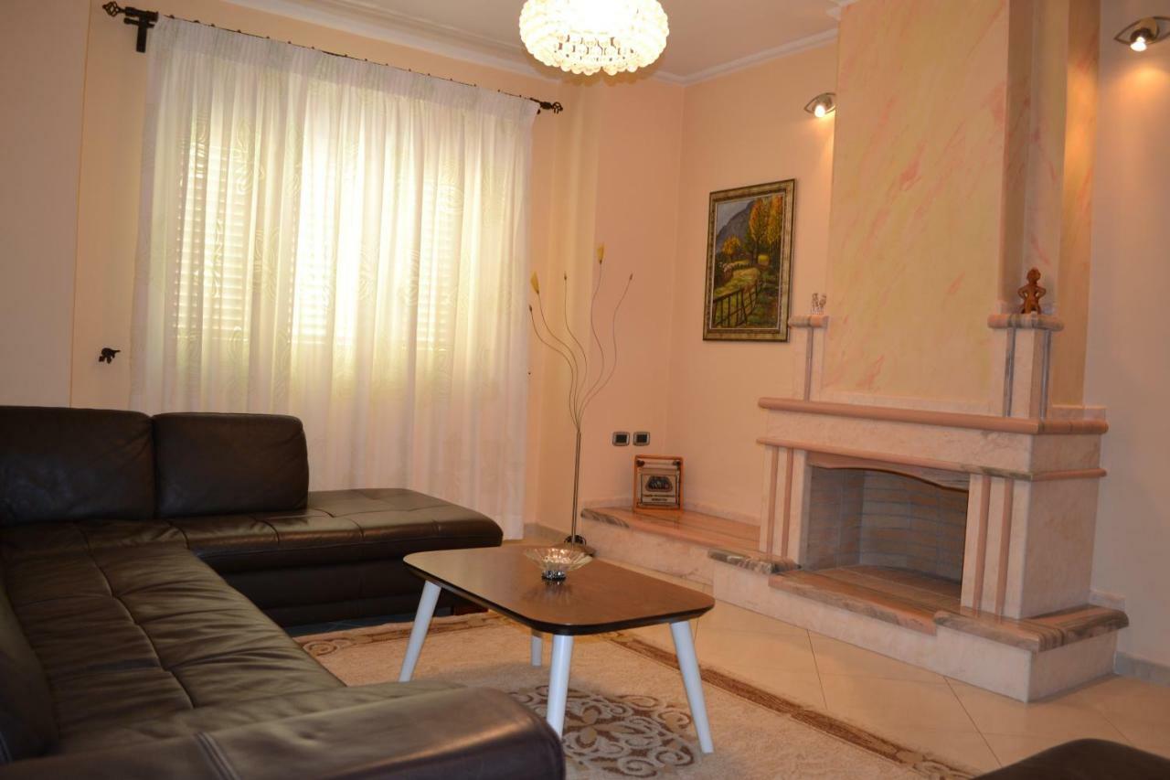 Penthouse Terrace 4 Bedrooms Apartment Vlorë Exterior foto